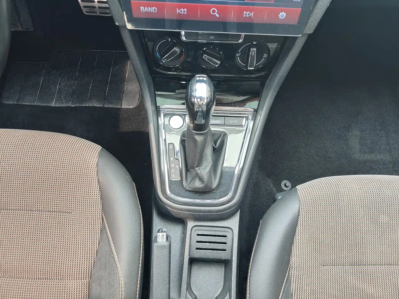 Volkswagen C-TREK 2018 230TSI DSG Comfort фото 12