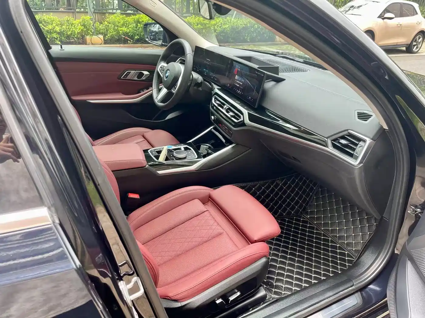 BMW i3 2024 eDrive 35 L фото 4