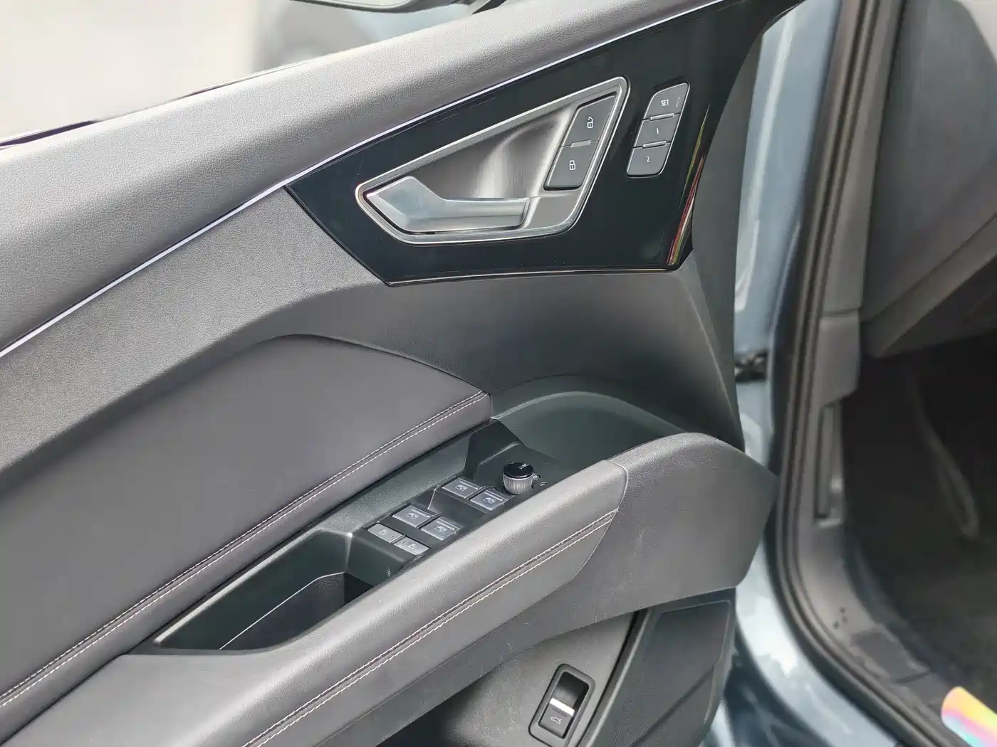 Audi Q4 e-tron 2024 40 e-tron Creation Edition фото 9