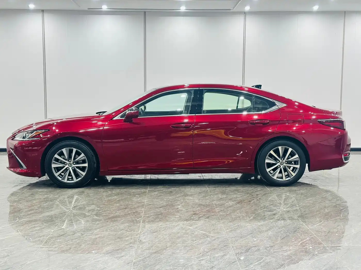Lexus ES 2018 200 Excellence Edition China V фото 4