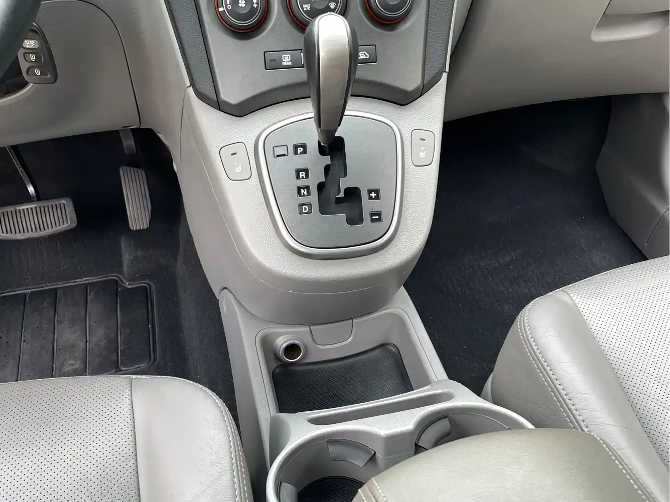 Kia Carens 2007 2.0L 7-seater Luxury фото 16
