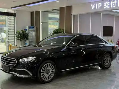 Mercedes-Benz E