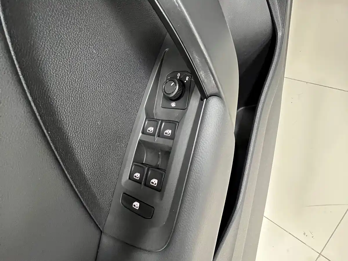 Volkswagen Tharu 2021 280TSI 2WD Luxury Plus фото 13