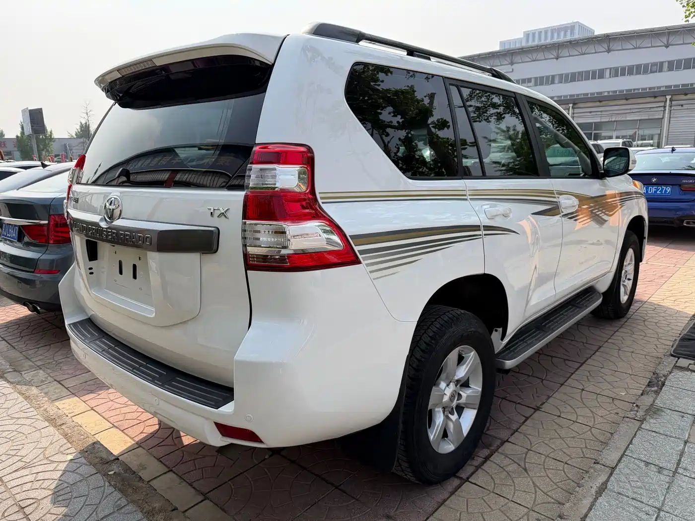 Toyota Prado 2014 4.0L Automatic TX-L NAVI фото 14