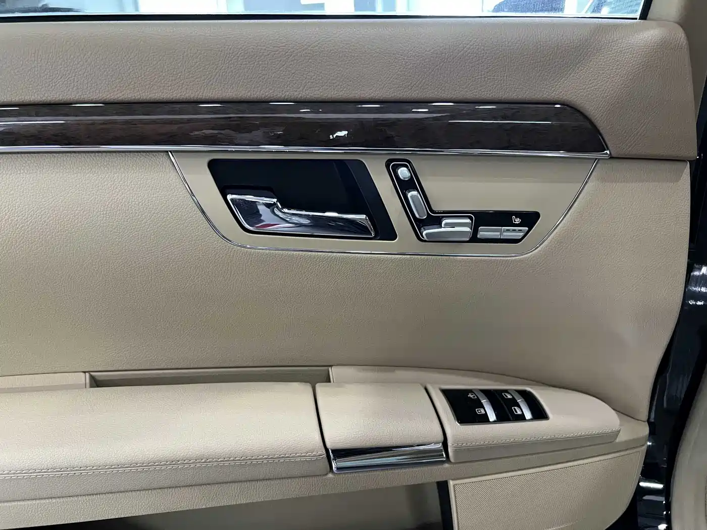 Mercedes-Benz S-Class 2012 S 300 L Business Grand Edition фото 16