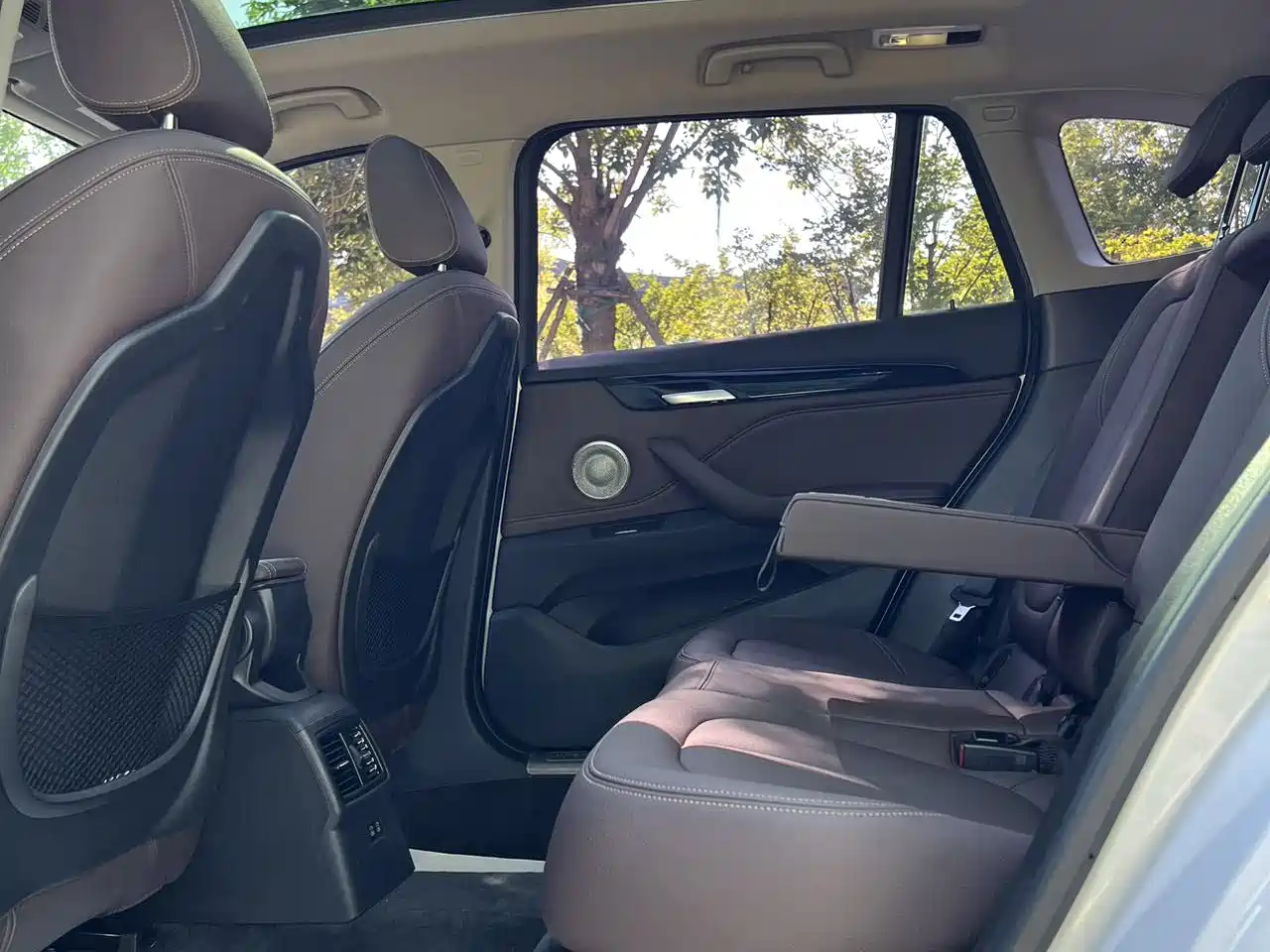 BMW X1 2022 sDrive20Li Premium фото 13