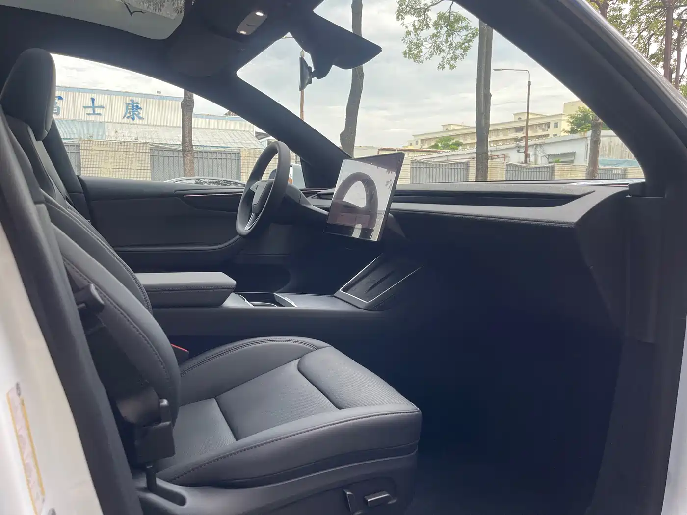 Tesla Model Y 2026 2026 Rear-Wheel Drive