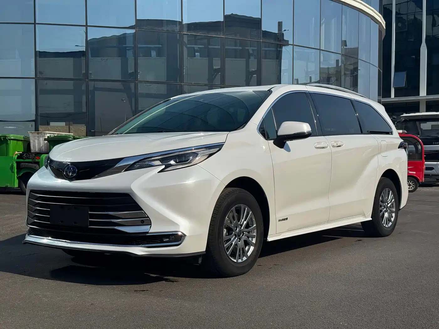 Toyota Sienna 2023 2.5L Hybrid Comfort Edition