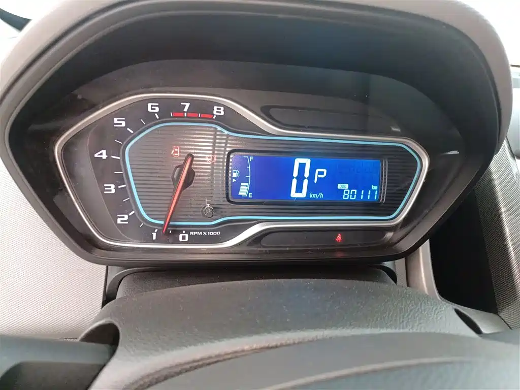 Chevrolet Aveo 2014 Sedan 1.4SL AT Fashion Sunroof Edition фото 12