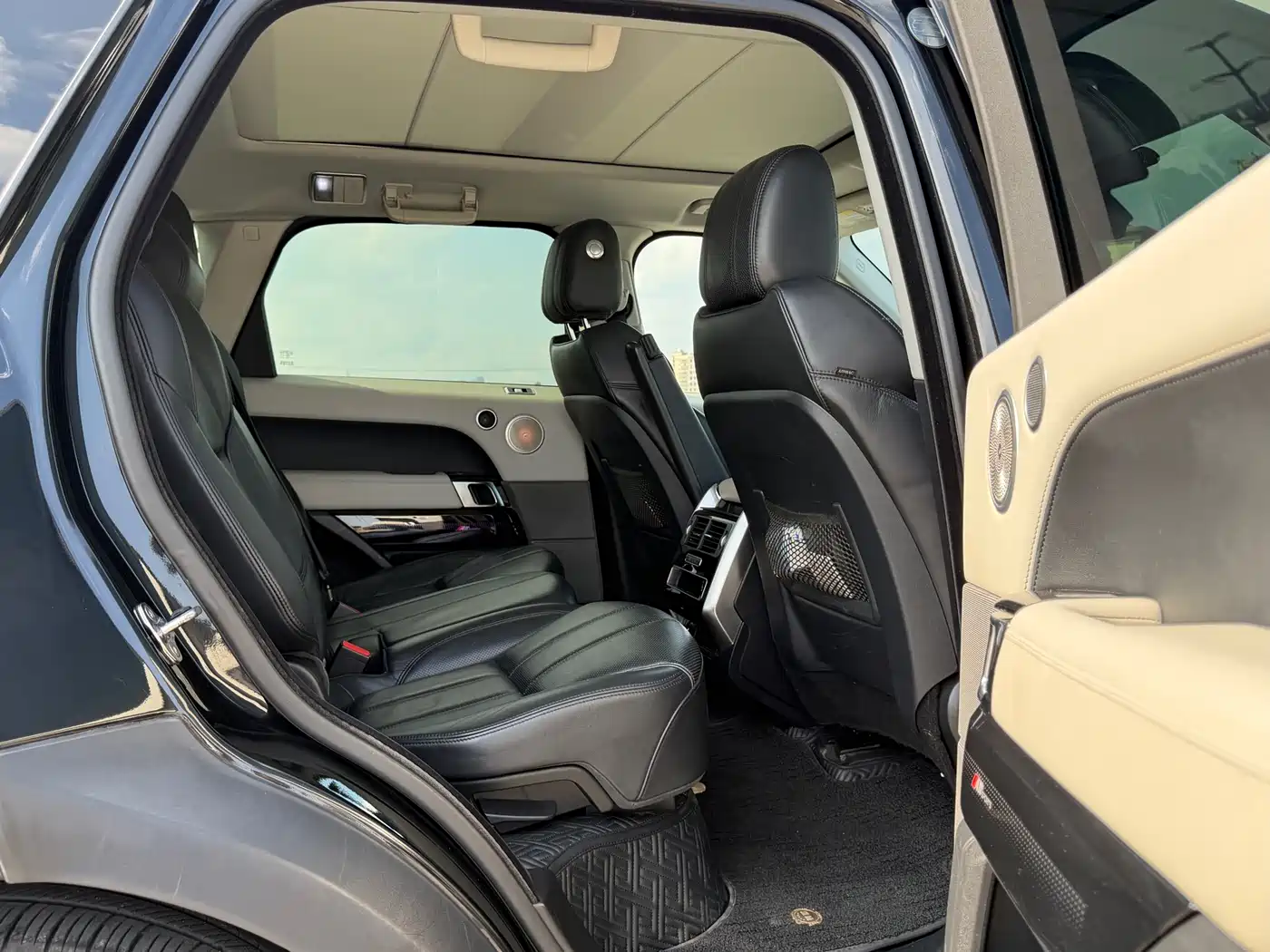 Land Rover Range Rover Sport 2015 3.0 SC V6 HSE фото 13