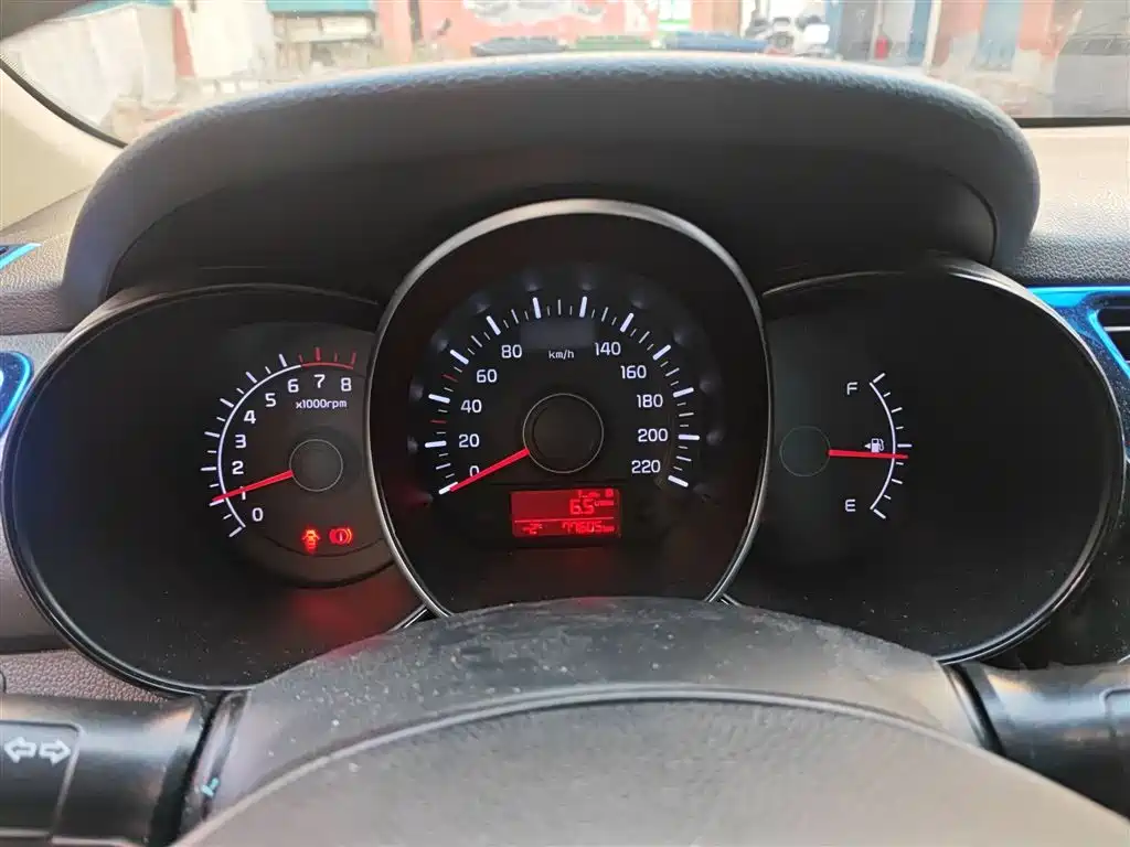 Kia K2 2015 Sedan 1.4L MT GLS фото 4