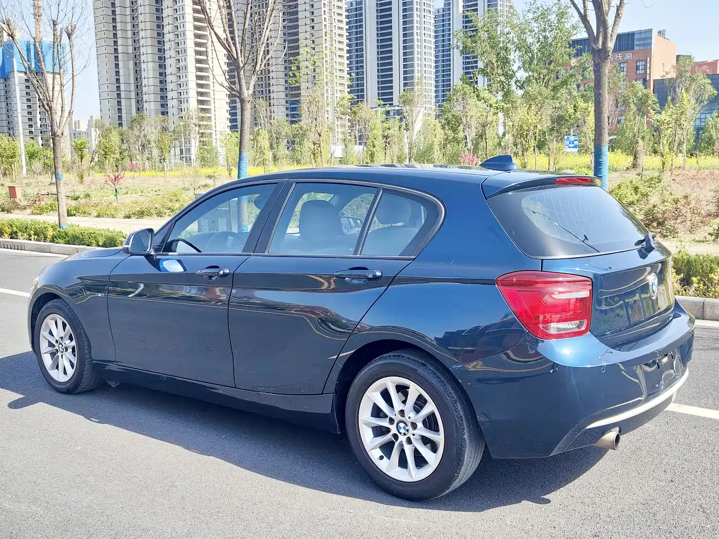 BMW 1 Series (Import) 2013 Facelift 116i Urban Model фото 17