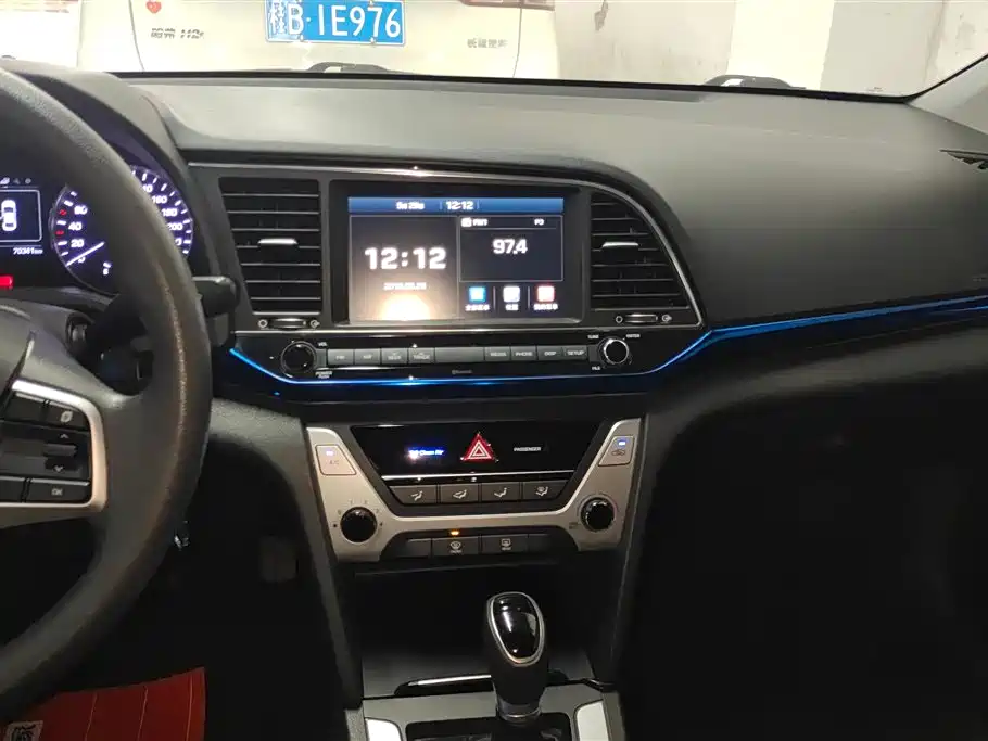 Hyundai Elantra 2016 Model 1.6L Automatic Smart Elite фото 13