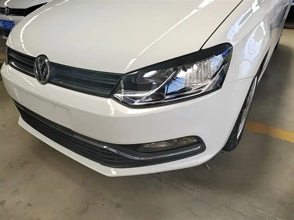 Volkswagen Polo 2016 1.6L Automatic Comfort фото 24
