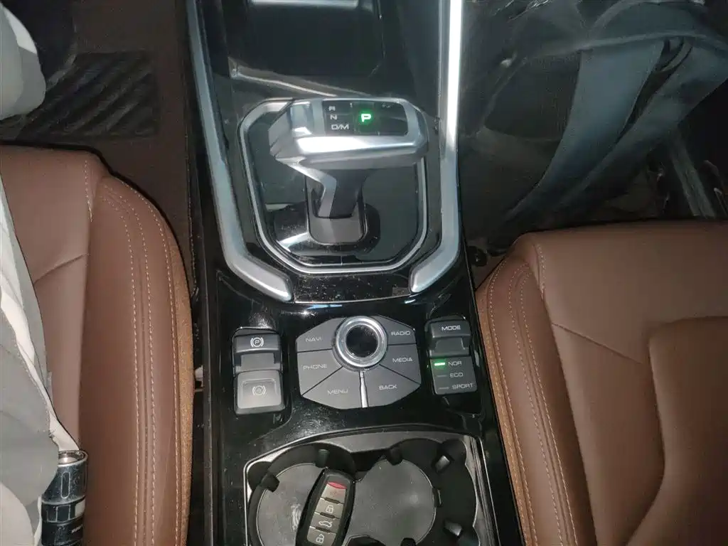 Haval H6 2017 Red Label 2.0T Auto 2WD Smart фото 10