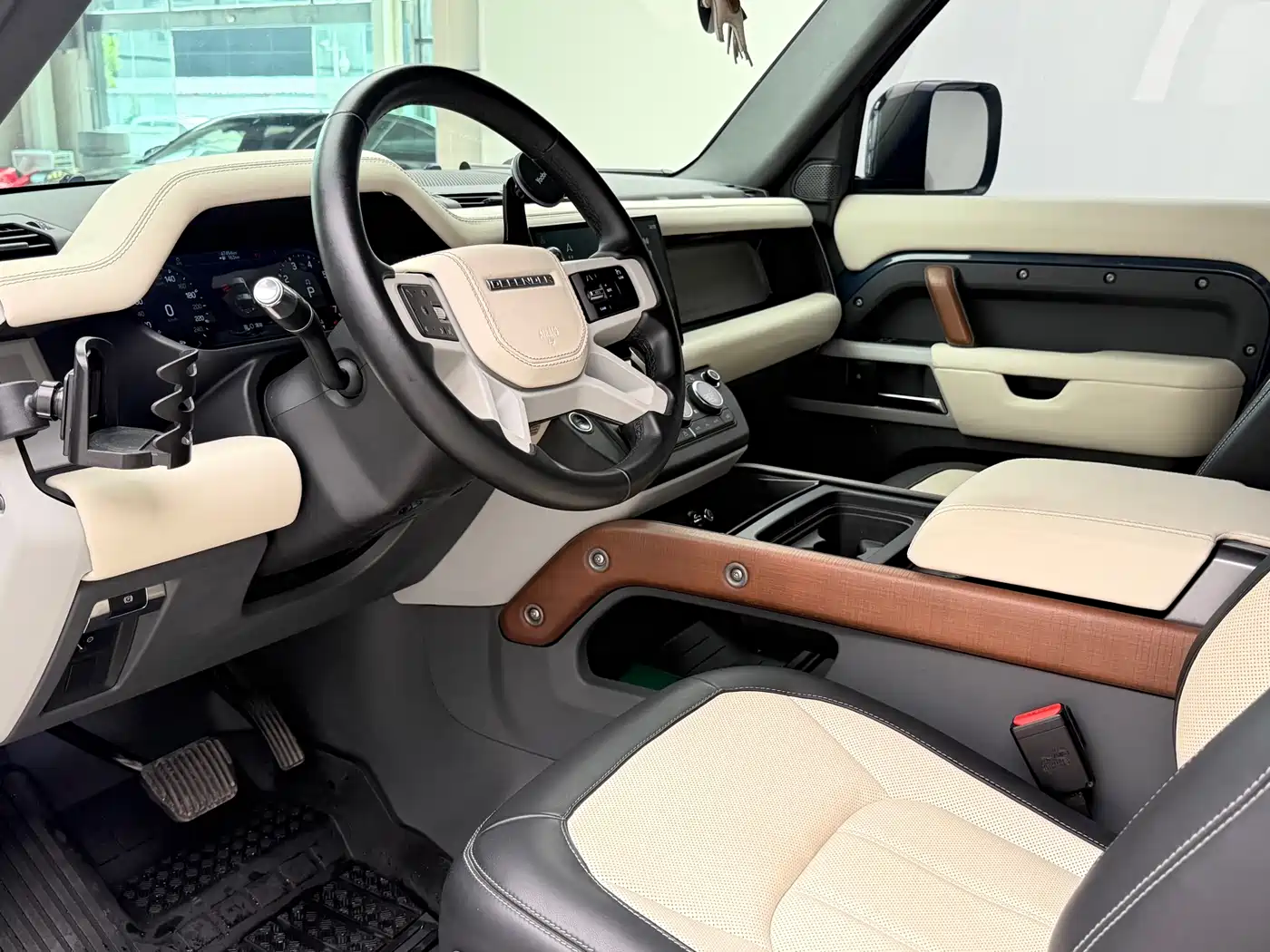 Land Rover Defender 2021 90 P400 X-DYNAMIC S фото 5