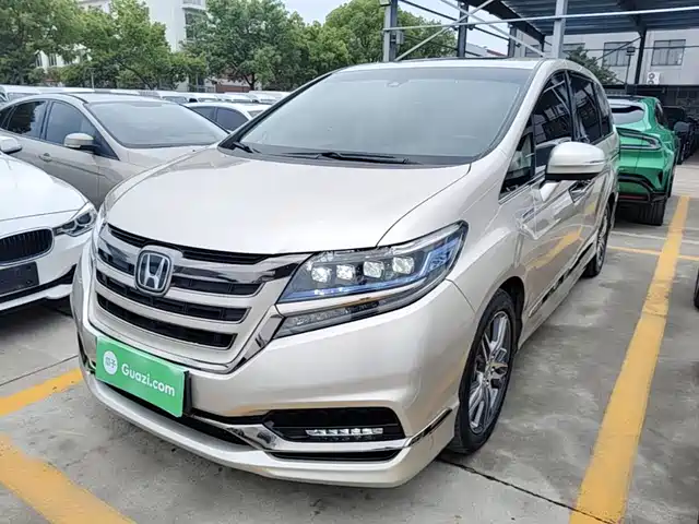 Honda Elysion 2019 2.0L Hybrid Supreme Edition