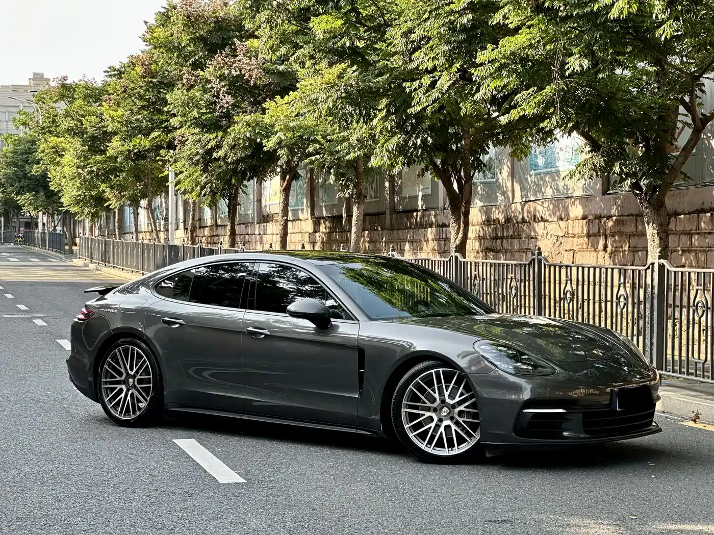 Porsche Panamera 2017 Panamera 3.0T фото 3
