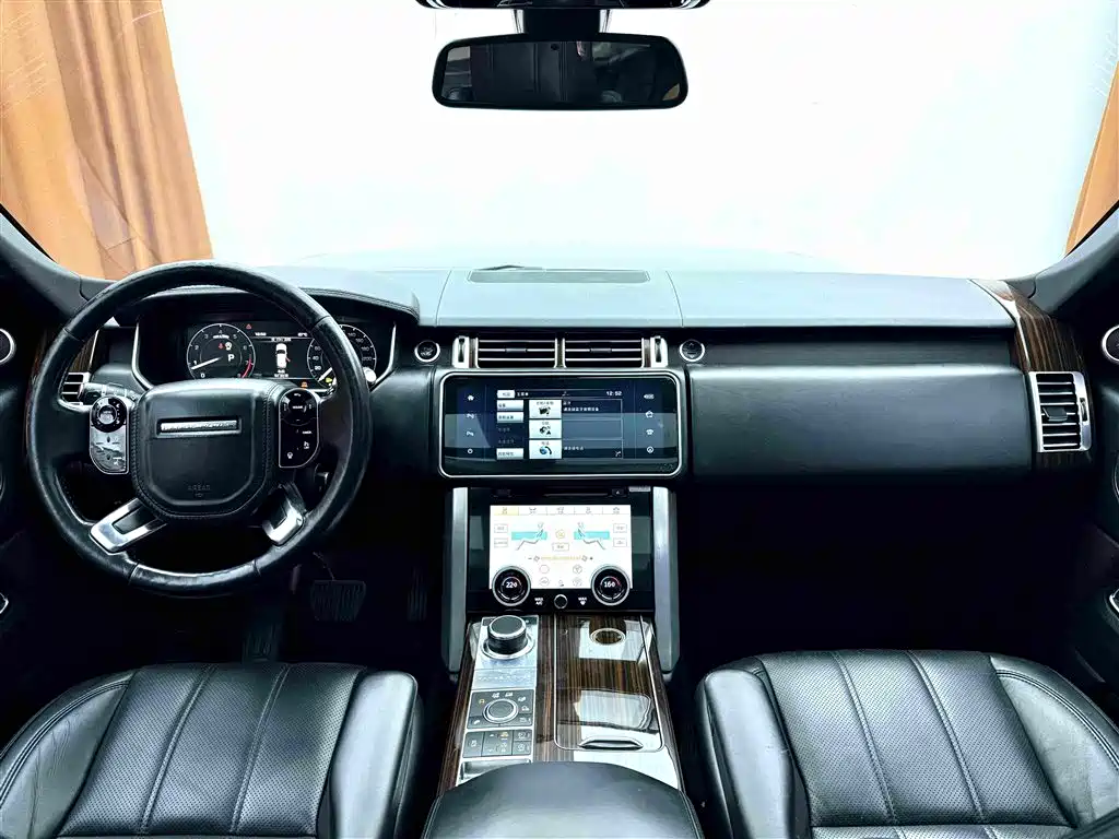 Фото 9 - Land Rover Range Rover