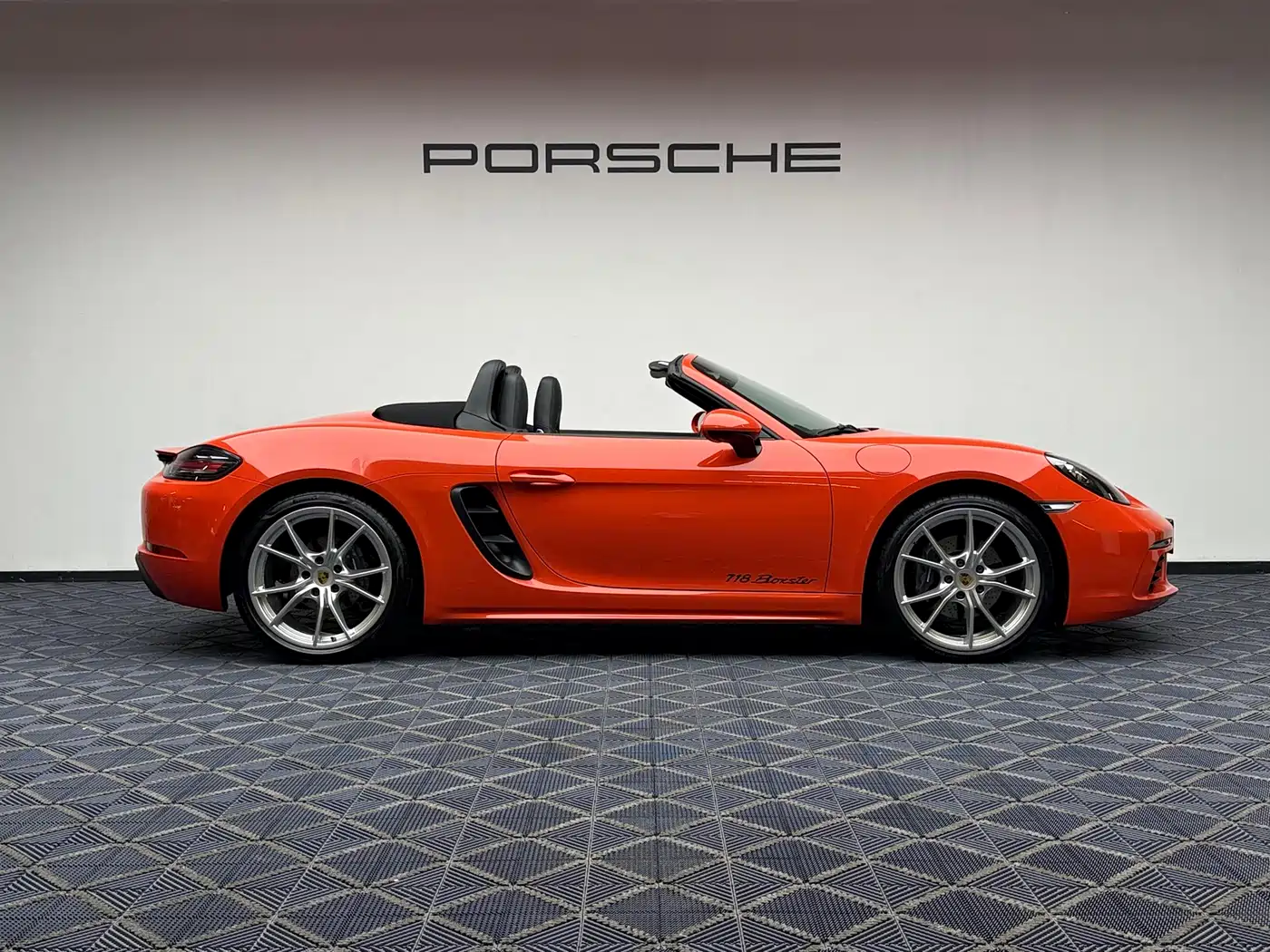 Porsche 718 2020 Boxster 2.0T фото 14