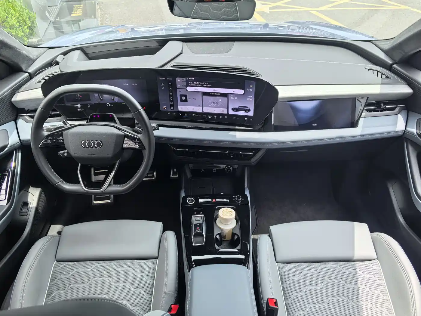Audi Q6L e-tron 2025 Model Pioneer Edition фото 8