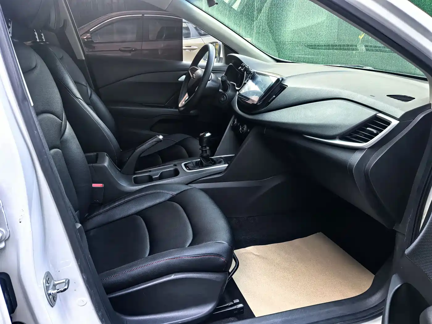 Chevrolet Cavalier 2016 1.5L Manual Enjoyment Edition фото 13
