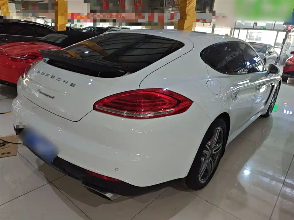 Porsche Panamera 2014 Panamera 4 3.0T фото 5
