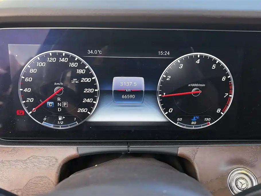 Mercedes-Benz E-Class 2018 Facelift E 300 L Luxury фото 14