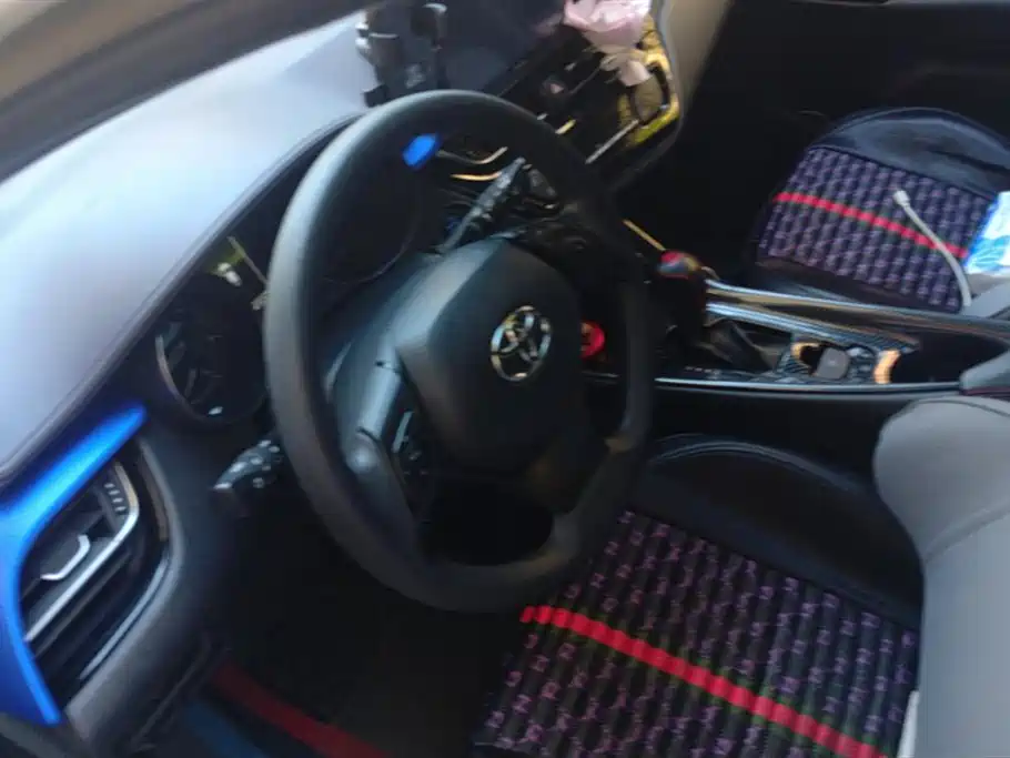 Toyota IZOA 2020 2.0L Yi Xiang Edition фото 15