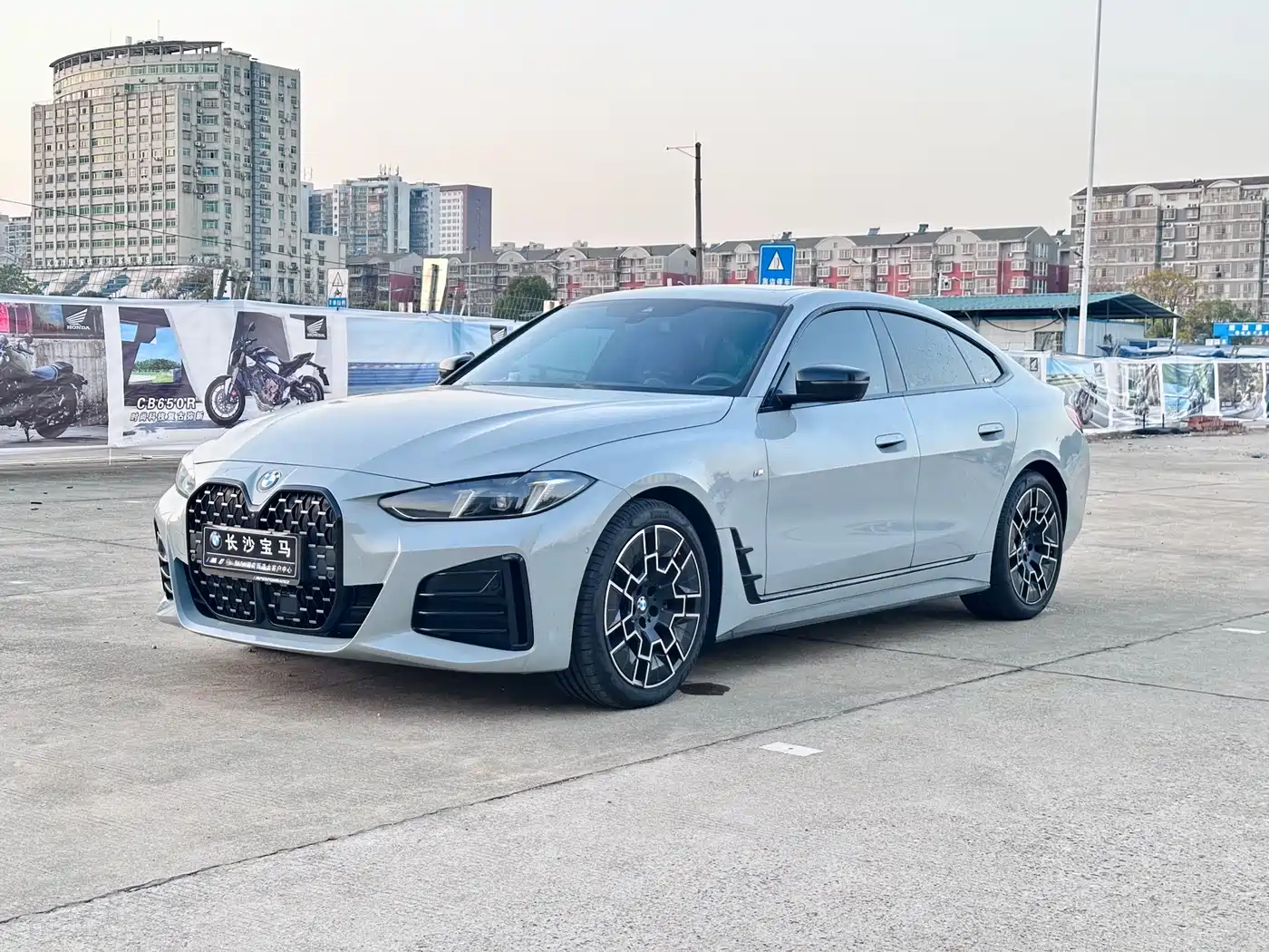 BMW 4 Series 2024 430i Gran Coupe M Sport Shadowline Package фото 2