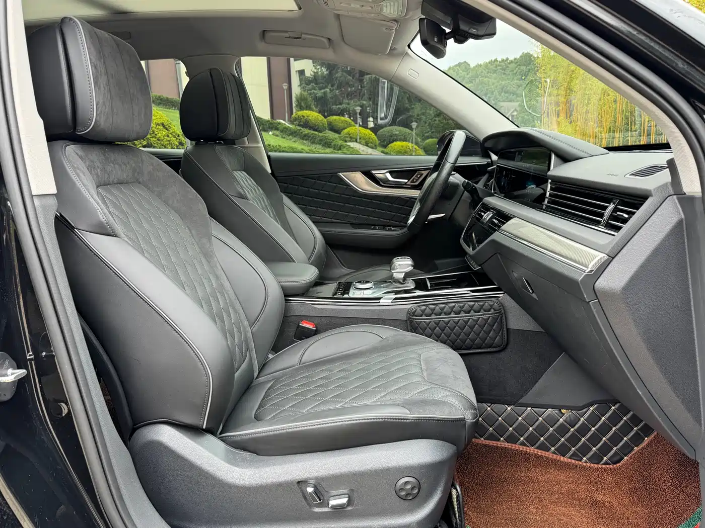 Hongqi HS5 2019 2.0T Smart Connect Enjoy Edition фото 12