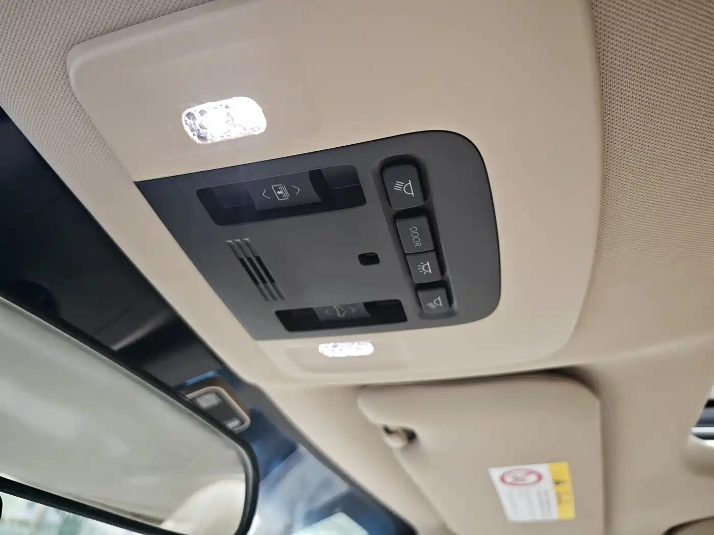 Toyota Camry 2019 Hybrid 2.5HG Luxury Edition China V фото 21
