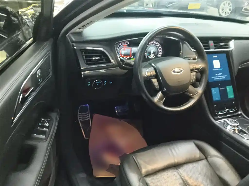 FORD TAURUS