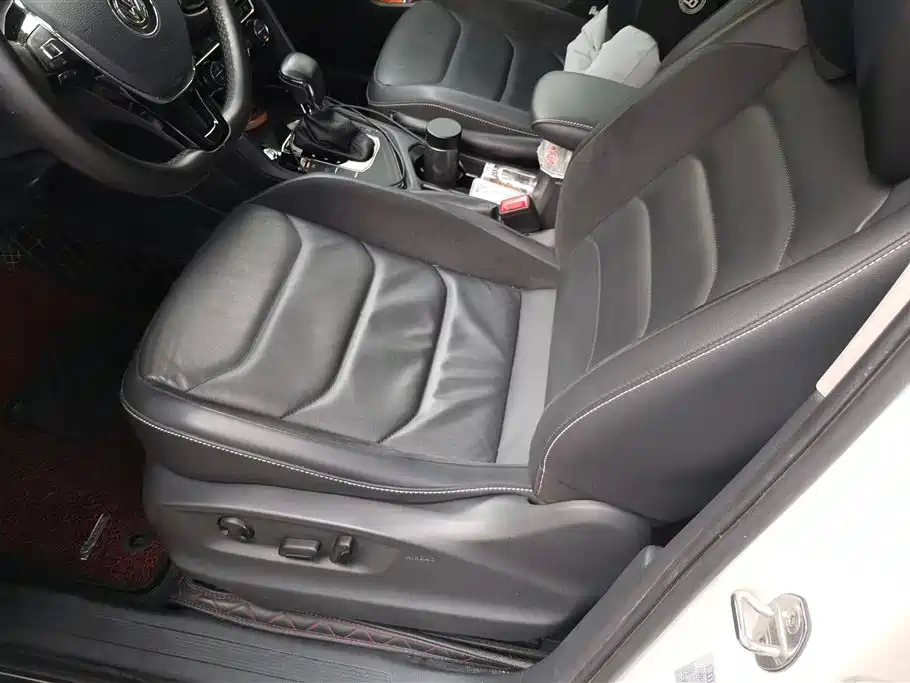 Volkswagen Tiguan L 2017 330TSI Automatic 2WD Comfort Edition фото 9