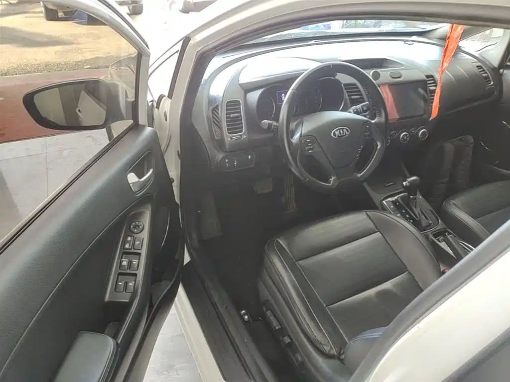 Kia K3 2017 1.6L Automatic 15th Anniversary Special GLS фото 16