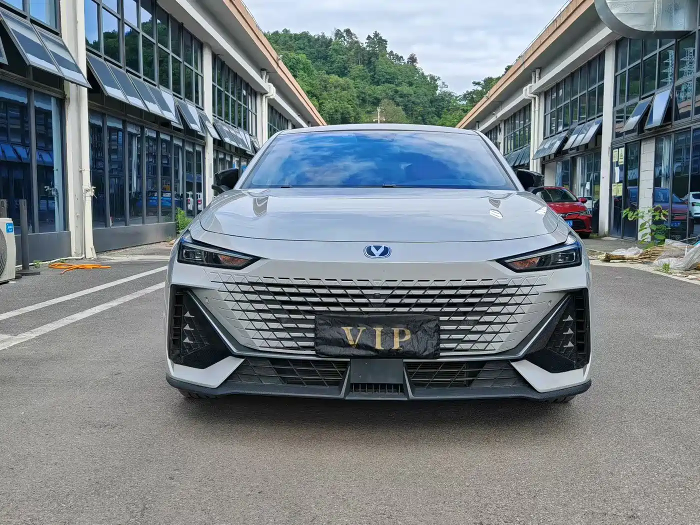 CHANGAN UNI-V