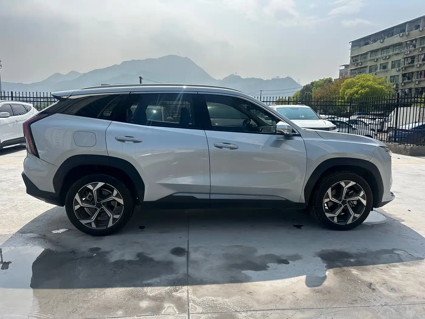 GEELY AUTOMOBILE BOYUE L
