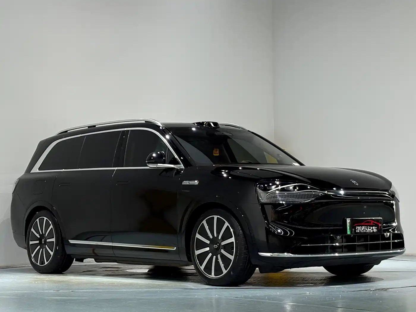 AITO Wenjie AITO M9 2025 Extended Range Ultra 52kWh 6-Seater фото 4