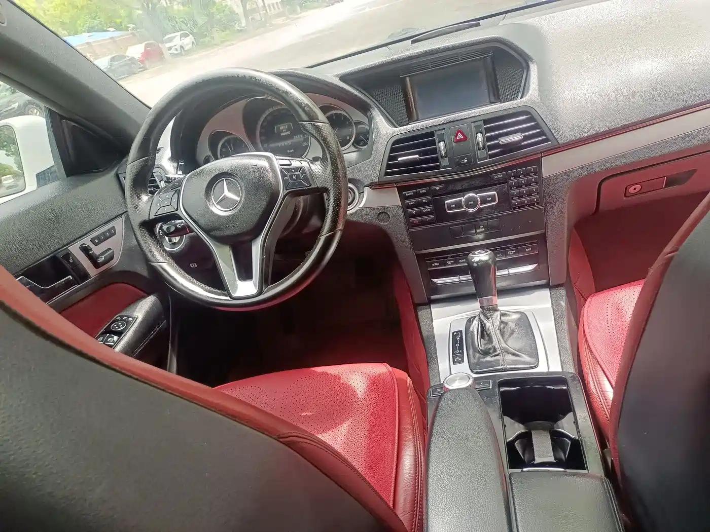 Mercedes-Benz E-Class (Import) 2012 E 200 CGI Coupe фото 3