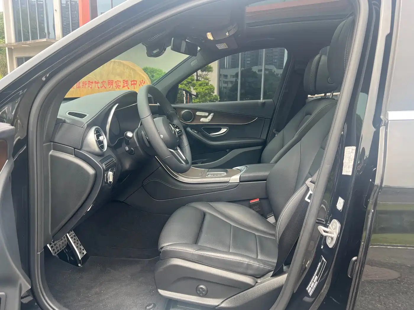 Mercedes-Benz GLC 2022 Facelift GLC 300 L 4MATIC Dynamic Collector's Edition фото 4