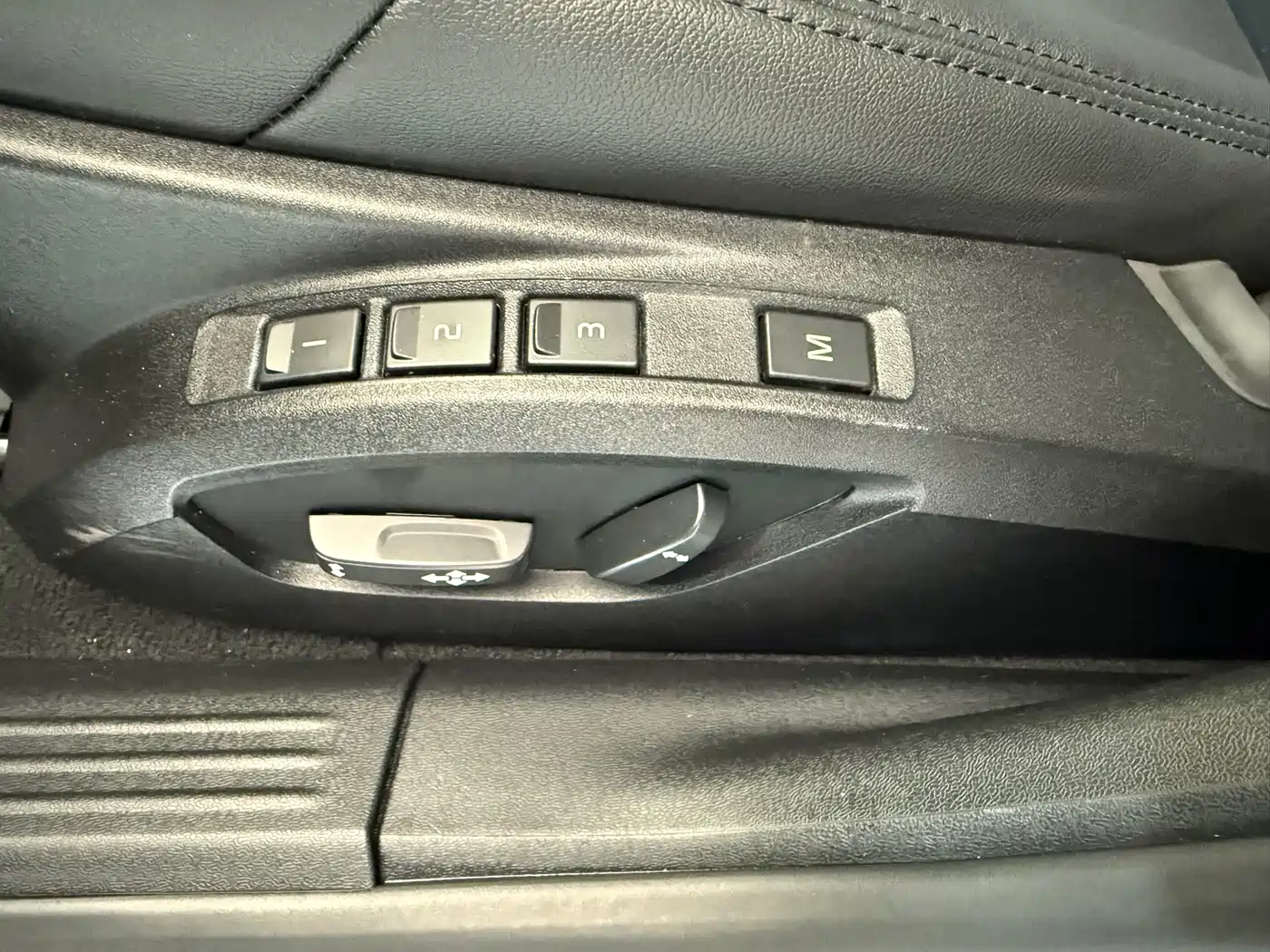 Photo 6 - Volvo V40