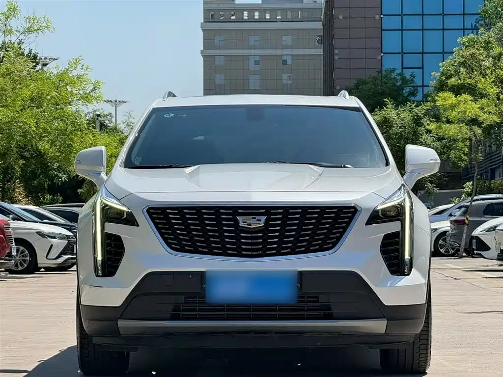 Cadillac XT4 2020 Facelift 28T 2WD Leading фото 6
