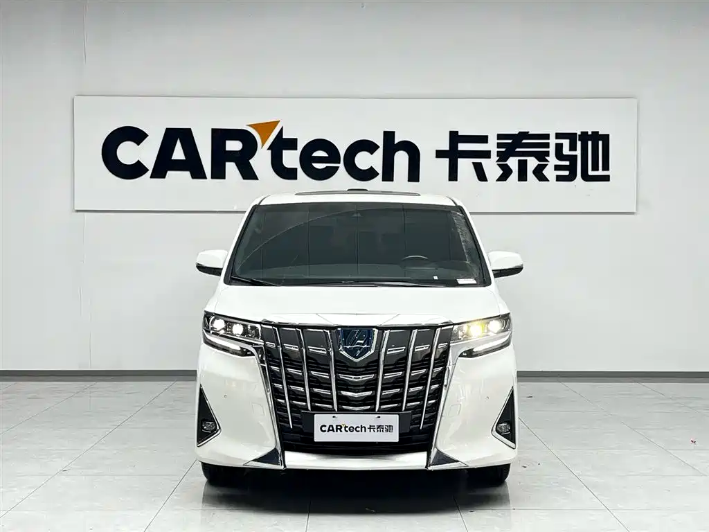 Toyota Alphard 2025 Hybrid 2.5L Ultimate Gold Edition фото 2
