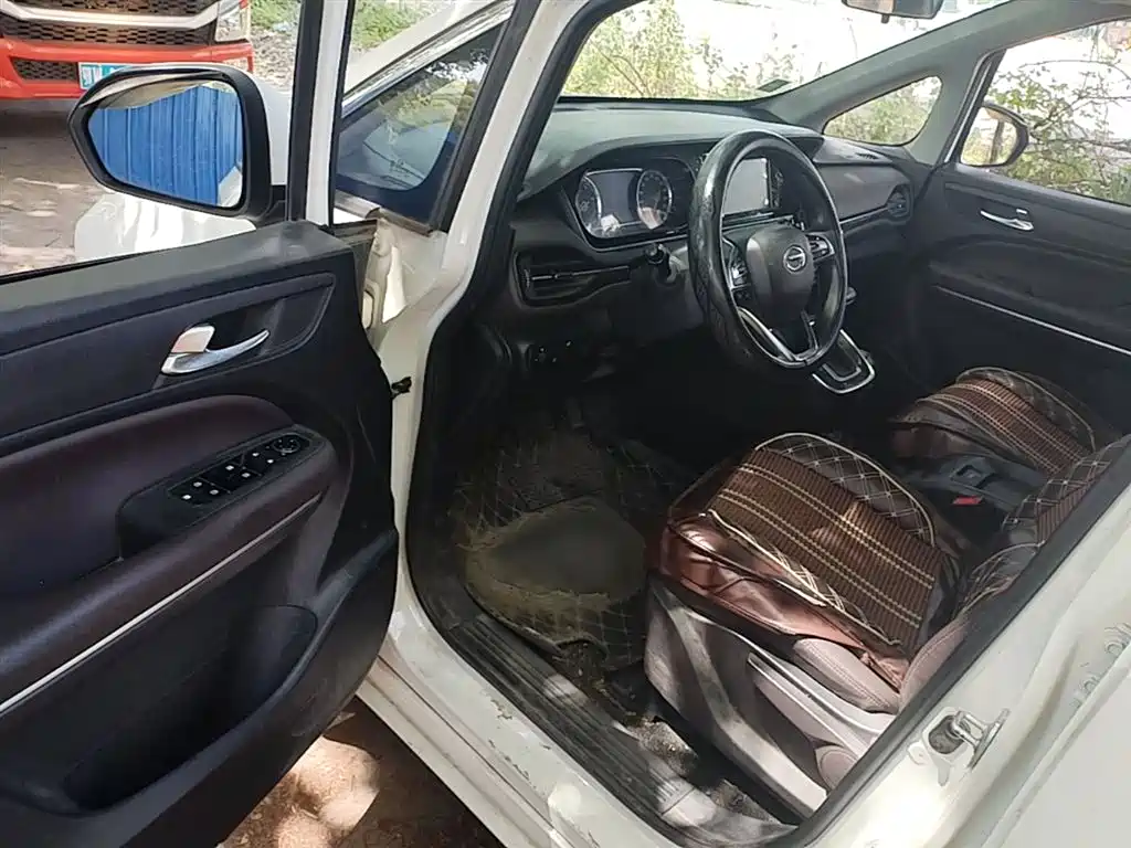 GAC Trumpchi Trumpchi M6 2019 270T Automatic Luxury (7-seater) China V фото 16