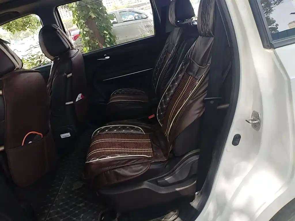 GAC Trumpchi Trumpchi M6 2019 270T Automatic Luxury (7-seater) China V фото 17