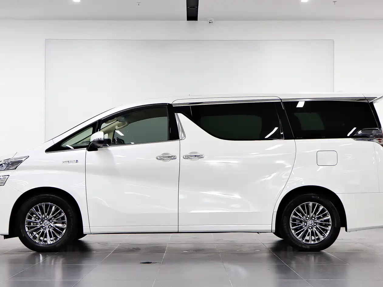 Toyota Vellfire 2020 Twin Engine 2.5L HV Premium Edition фото 7