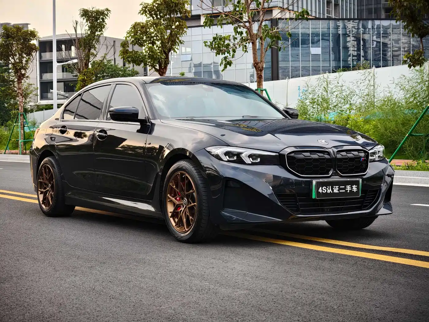 BMW i3 2024 eDrive 35 L фото 2