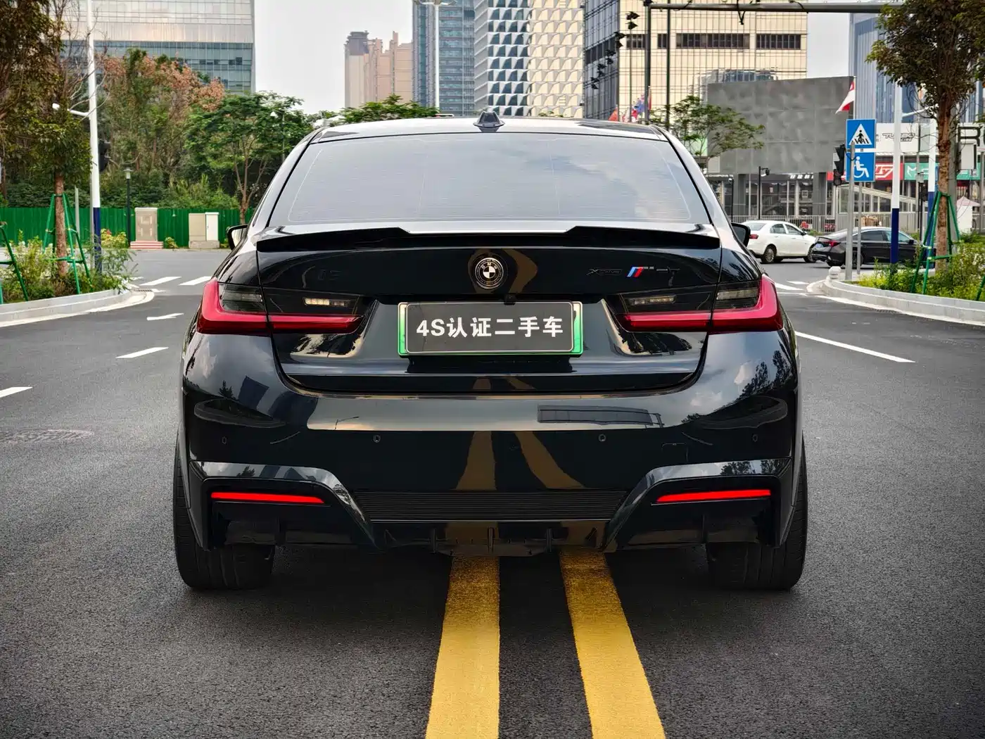 BMW i3 2024 eDrive 35 L фото 6