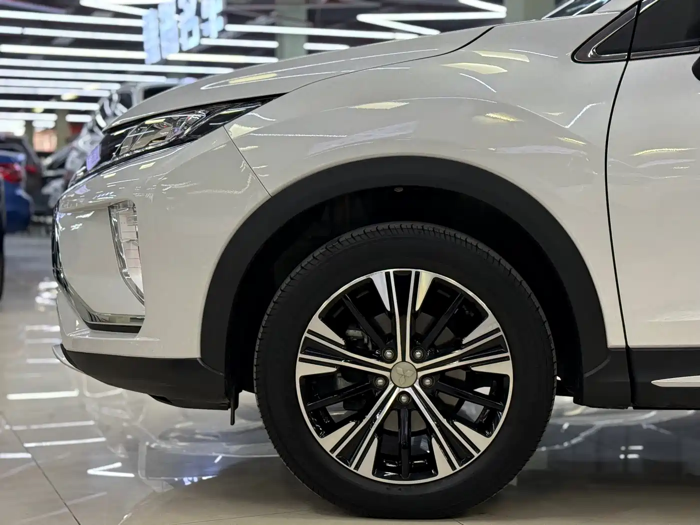 Mitsubishi Eclipse Cross 2021 1.5T CVT 4WD Passion Edition фото 17