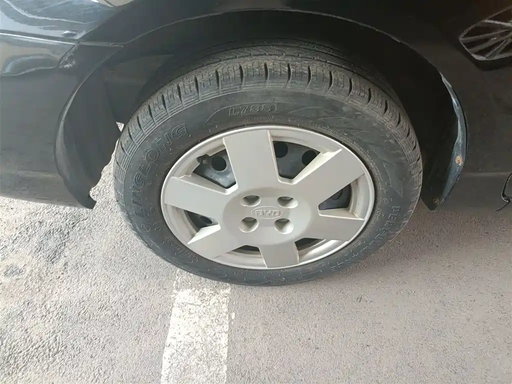 BYD F3 2012 Energy-saving Edition 1.5L Manual Comfort фото 23